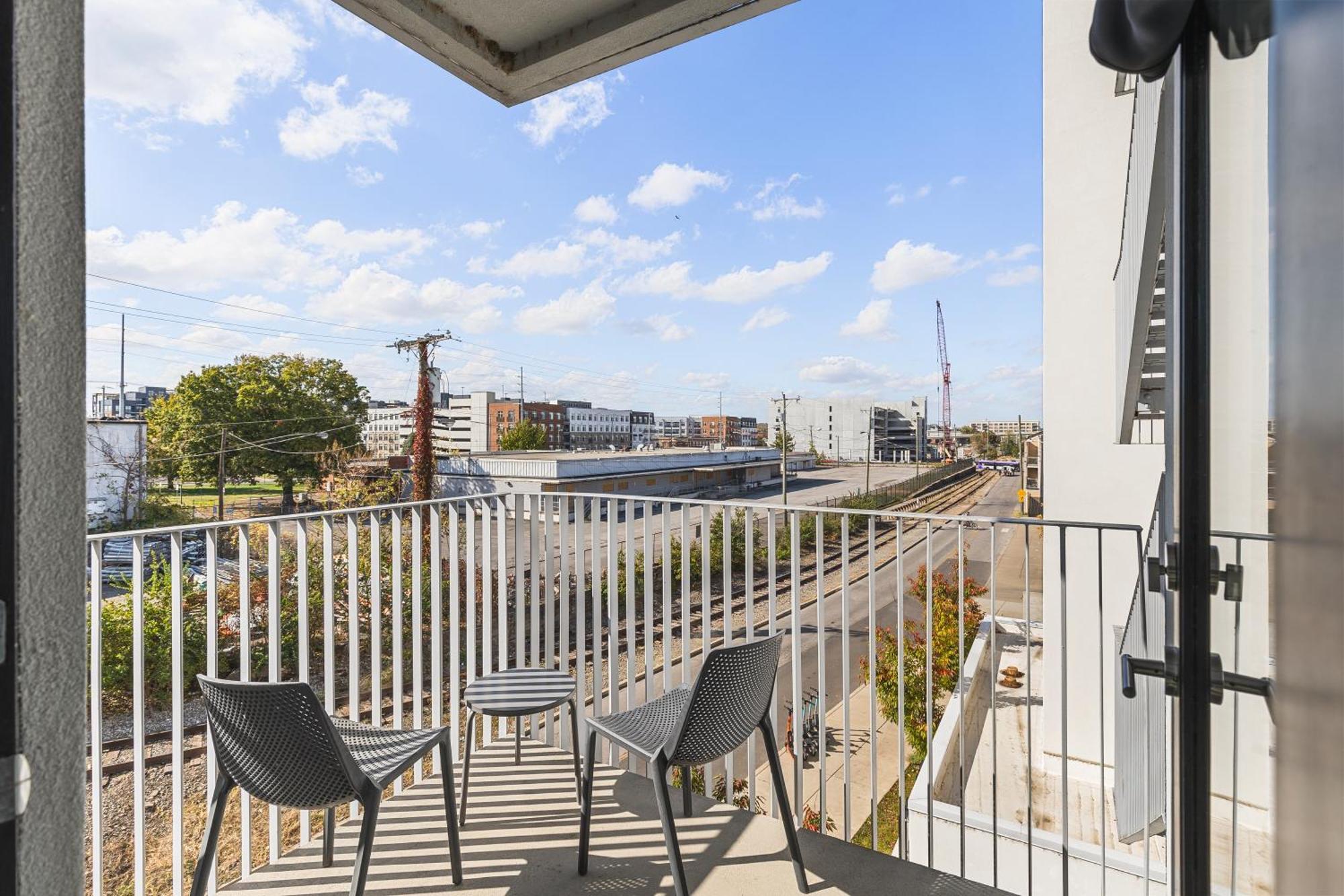 Luxury On The River 4 Beds 2.5 Bath, Walk To Downtown Apartment Nashville Exterior foto